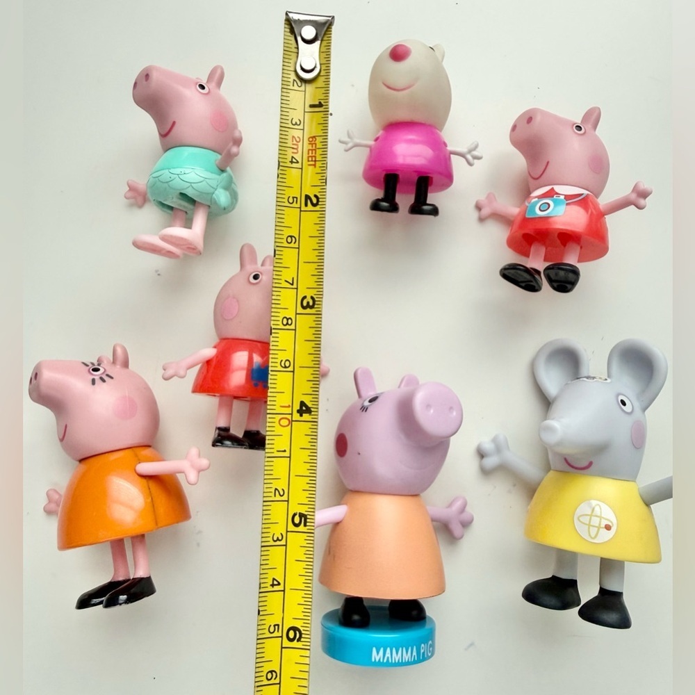 Peppa Pig Toy Figure Lot - 7 pcs - Picture 2 of 3